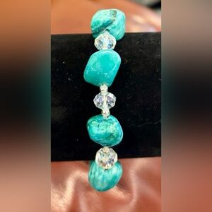 Turquoise and White Crystal Stretchy Bracelet One Size NEW